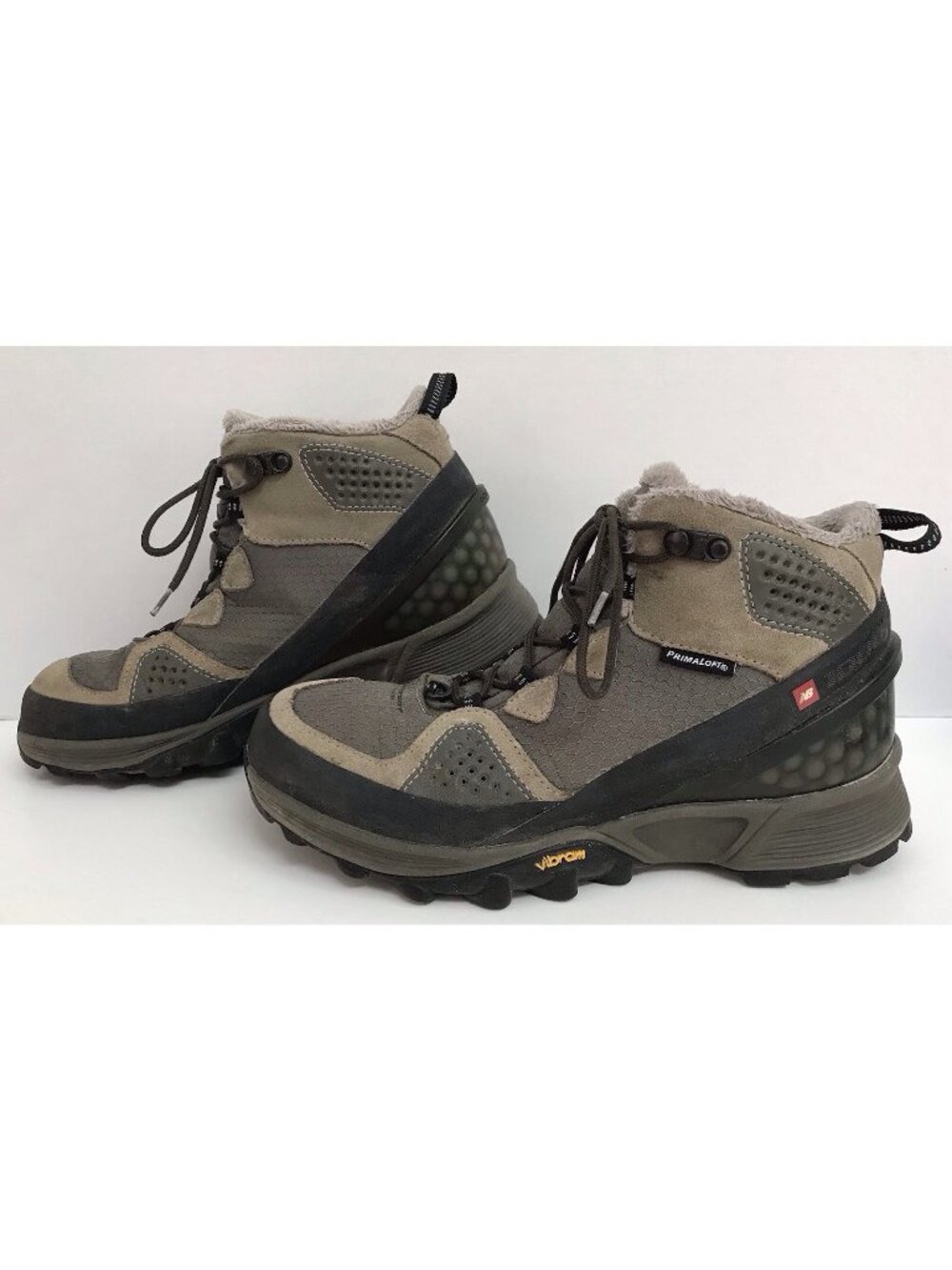 New Balance Primaloft Vibram Waterproof Hiking Walking Boots US 10 WO1000BB